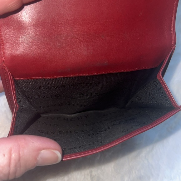GIVENCHY ❤️.Midsize RED ♥️ leather Wallet Clean/Pristine white stitch Authentic - Picture 8 of 12